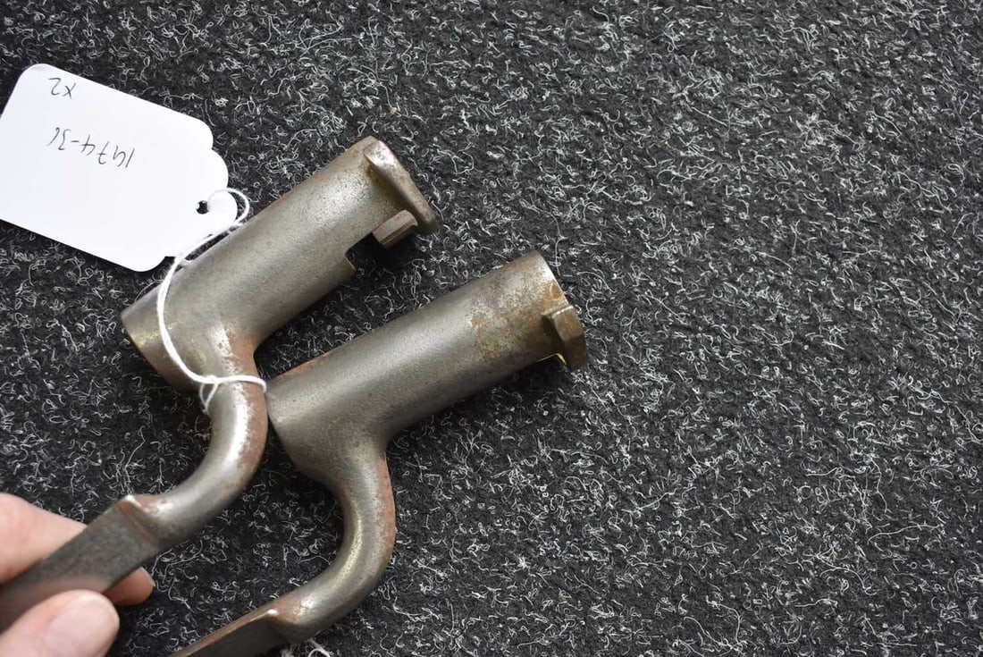 A BRITISH SOCKET BAYONET, - 4