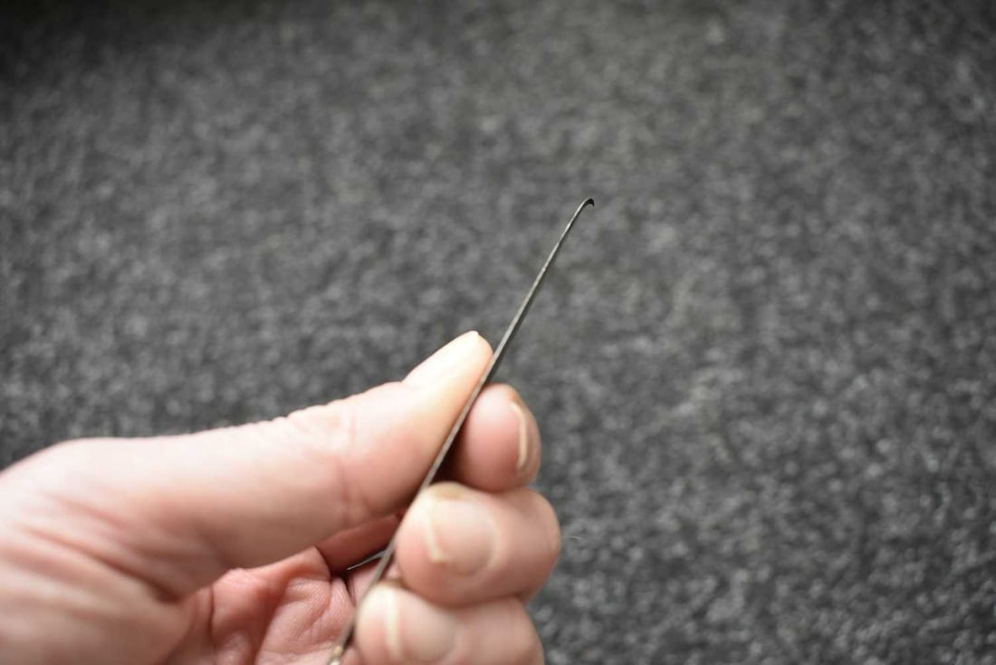 A HOUSE HOLD CAVALRY PRESENTATION SWORD, - 13