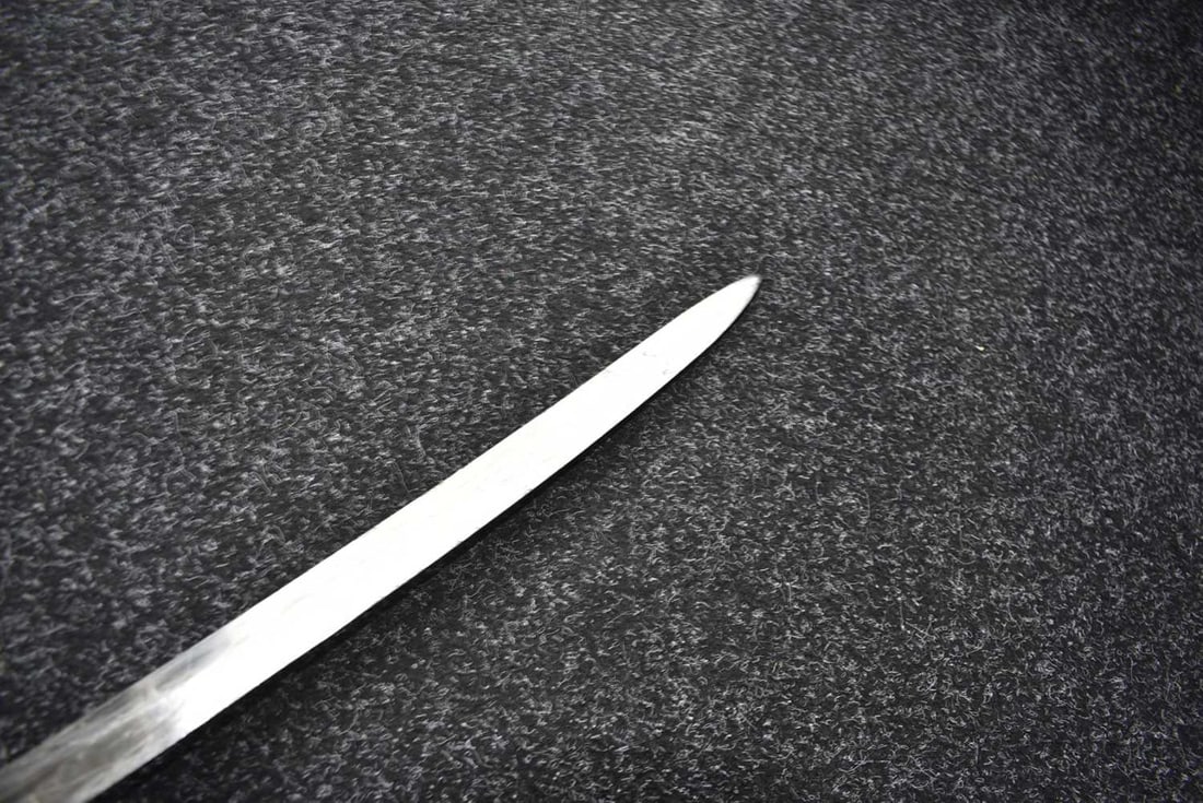 A HOUSE HOLD CAVALRY PRESENTATION SWORD, - 20