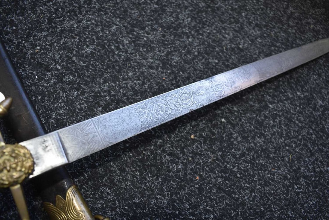 AN 1879 PATTERN BRITISH NAVAL DIRK, - 6