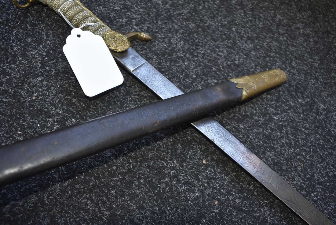 AN 1879 PATTERN BRITISH NAVAL DIRK, - 8