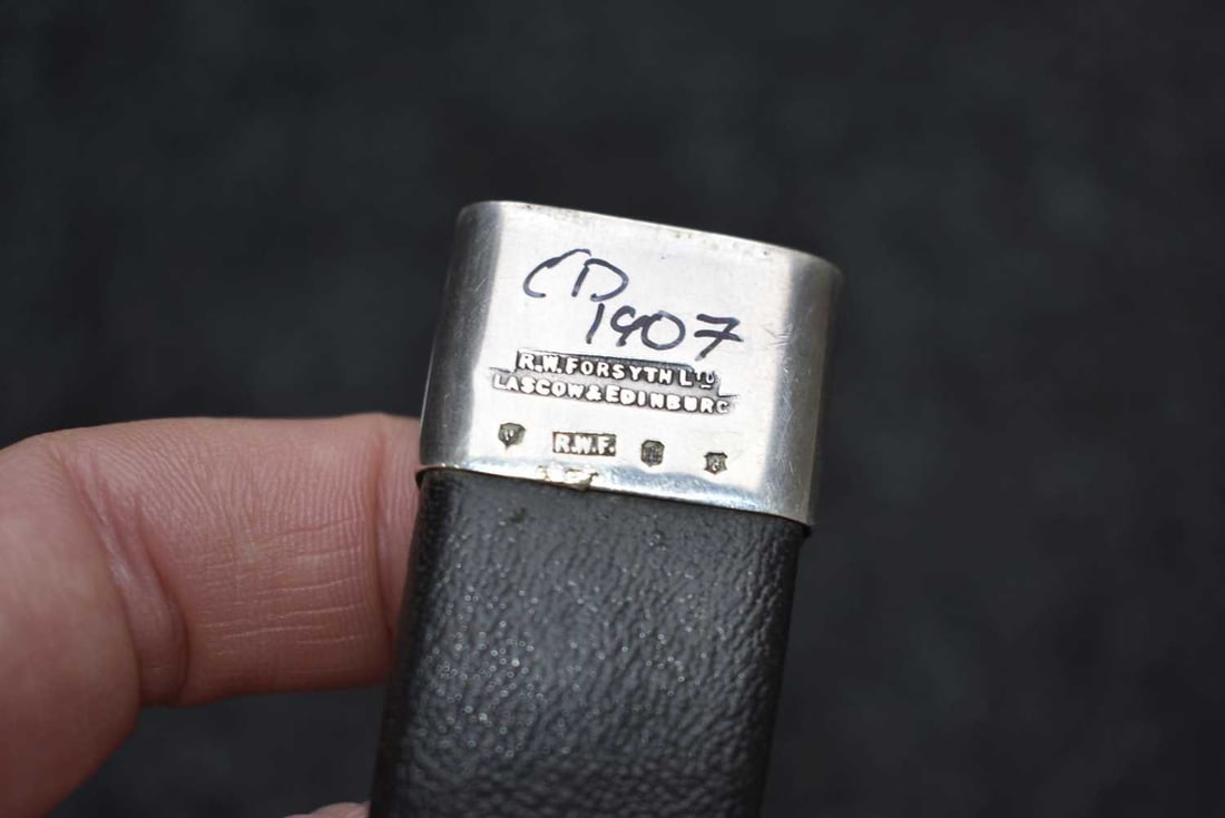 A SCOTTISH SILVER MOUNTED SGIAN DUBH, - 5