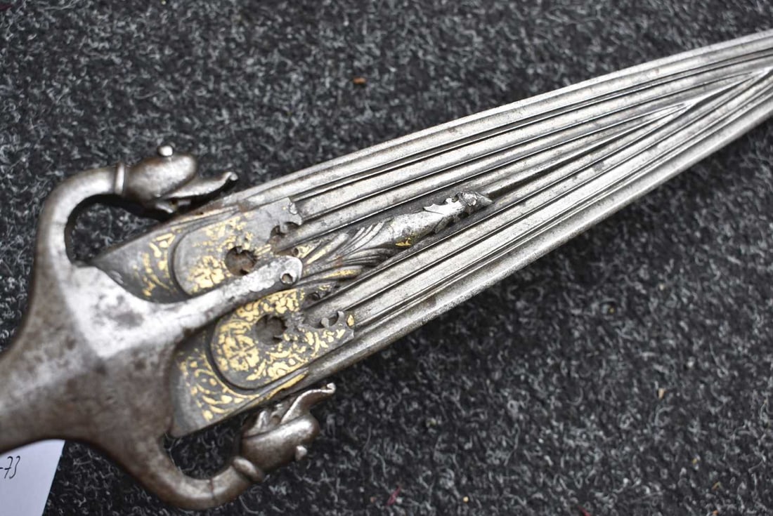 A MOST INTERESTING TEMPLE DAGGER, - 10