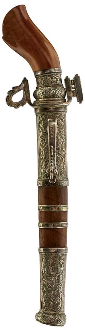 A FINE AND UNUSUAL LATE 19TH CENTURY INDONESIAN OR MALAYAN BADE BADE OR DAGGER, (1 of 14)