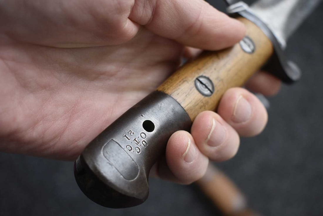 A 1903 PATTERN BAYONET, - 14