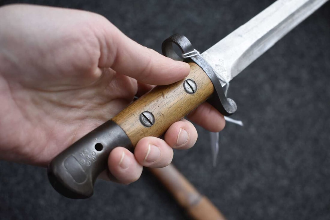 A 1903 PATTERN BAYONET, - 6