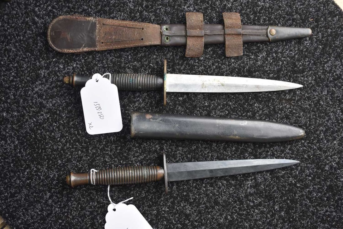 A THIRD PATTERN COMMANDO DAGGER, - 12