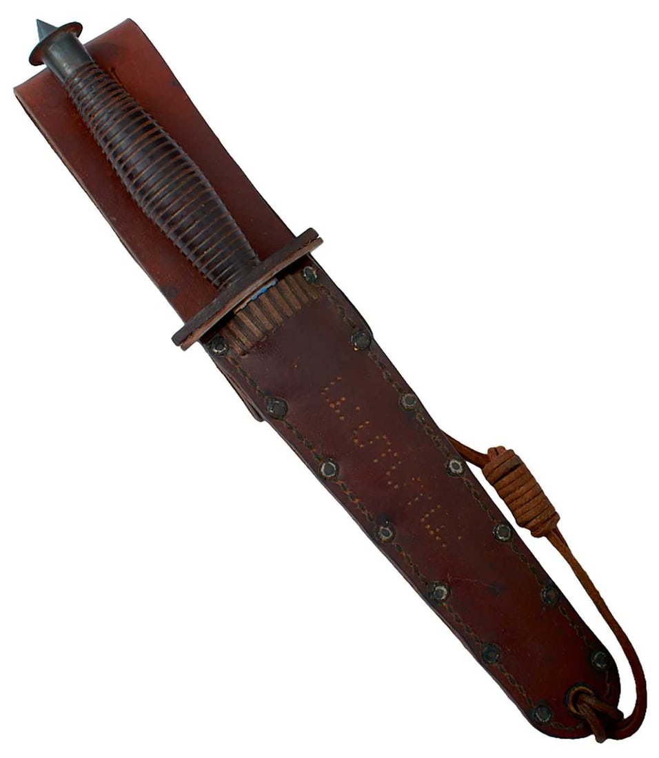 A CASE FIGHTING KNIFE, (1 of 7)