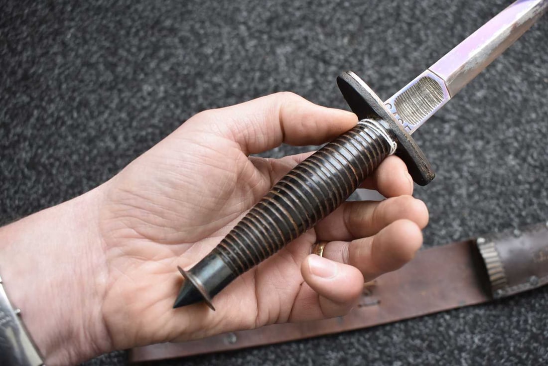 A CASE FIGHTING KNIFE, - 4