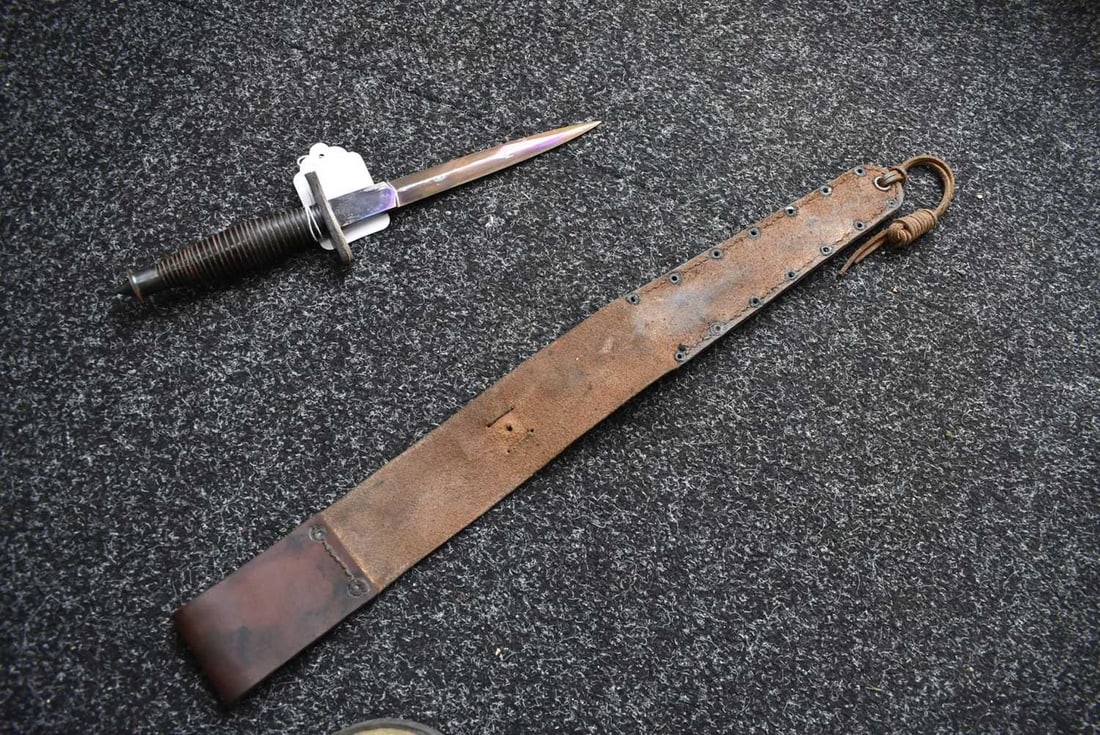 A CASE FIGHTING KNIFE, - 7