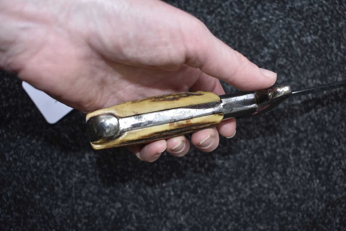 A THIRD REICH RAD HEWER, - 3