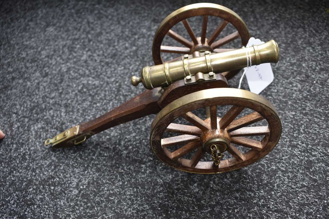 A MODEL FIELD GUN, - 2