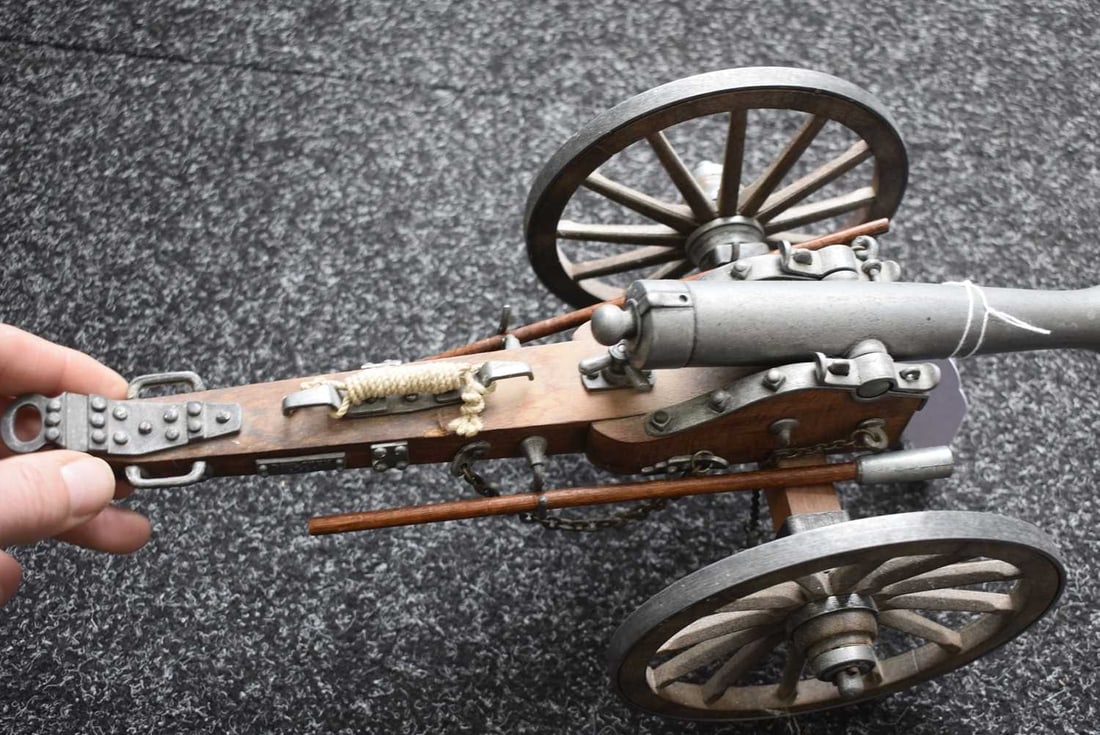 A MODEL FIELD CANNON, - 3