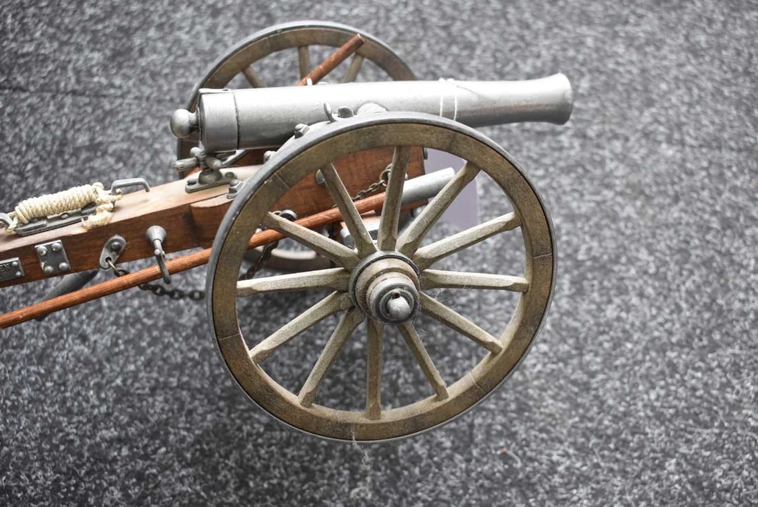 A MODEL FIELD CANNON, - 5