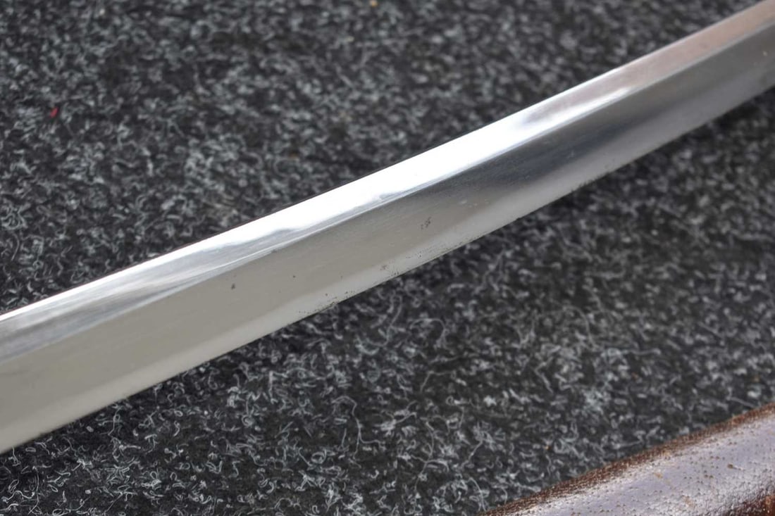 A KATANA - 20