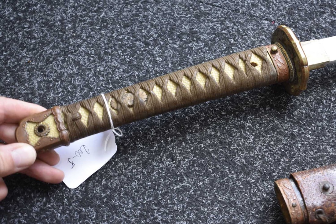 A KATANA - 6