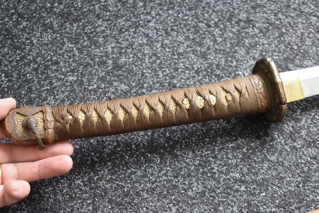 A KATANA, - 17