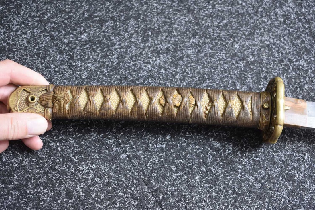 A KATANA, - 16