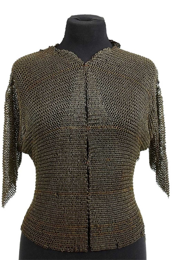 A 19TH CENTURY INDIAN SIKH MAIL SHIRT FOR A BOY, (1 of 9)