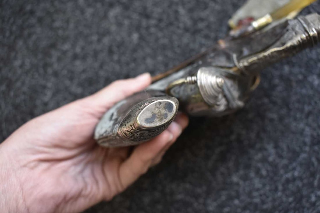 A MIDDLE EASTERN JAMBIYA OR DAGGER, - 7
