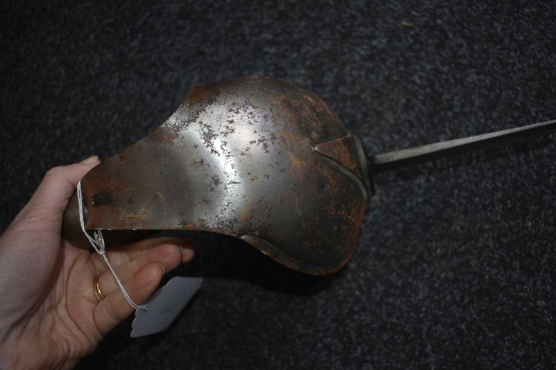 A 1908 PATTERN CAVALRY TROOPER'S SWORD, - 15