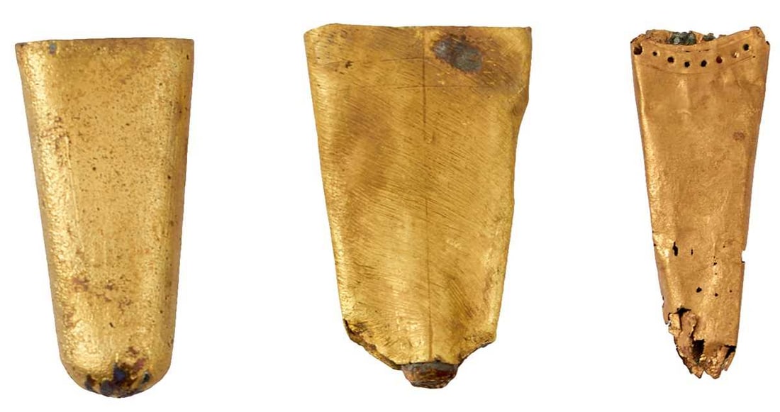 A SMALL COLLECTION OF 14TH CENTURY AND LATER SWORD OR DAGGER CHAPES, (1 of 8)