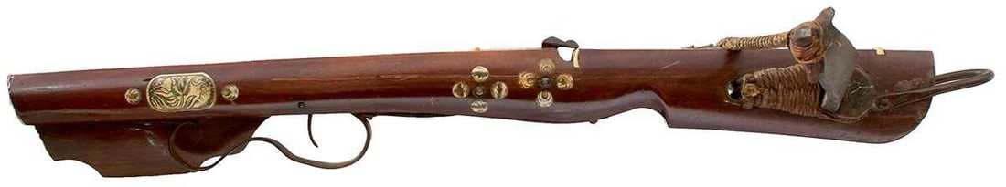 AN 18TH CENTURY GERMAN CROSSBOW, (1 of 14)