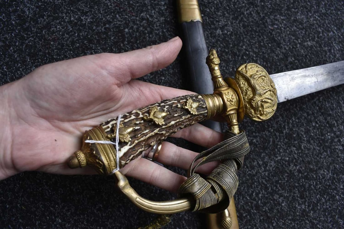 A THIRD REICH FORESTRY OFFICAL'S DAGGER, - 3
