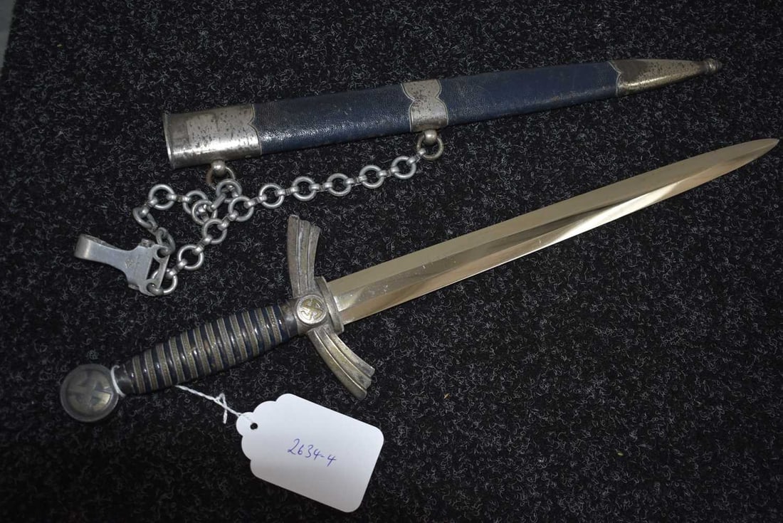 A FIRST PATTERN LUFTWAFFE OFFICER'S DAGGER, - 3
