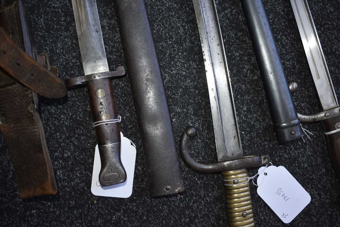 A PATTERN 1888 MKI SECOND TYPE BAYONET, - 4