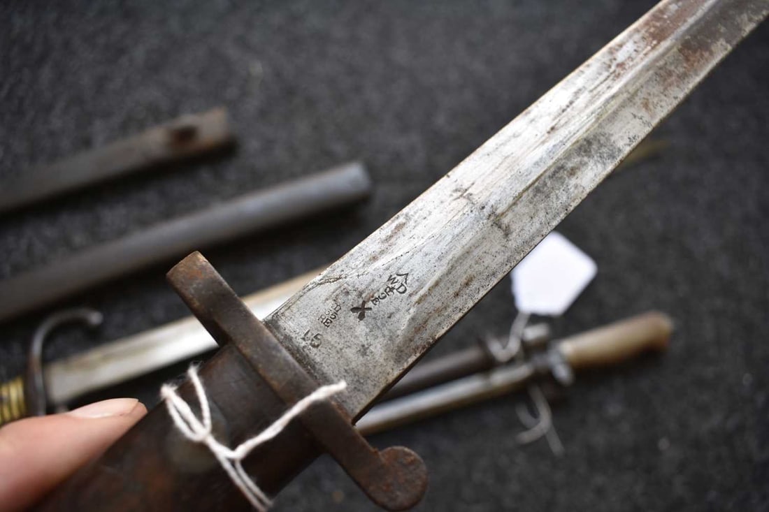 A PATTERN 1888 MKI SECOND TYPE BAYONET, - 4