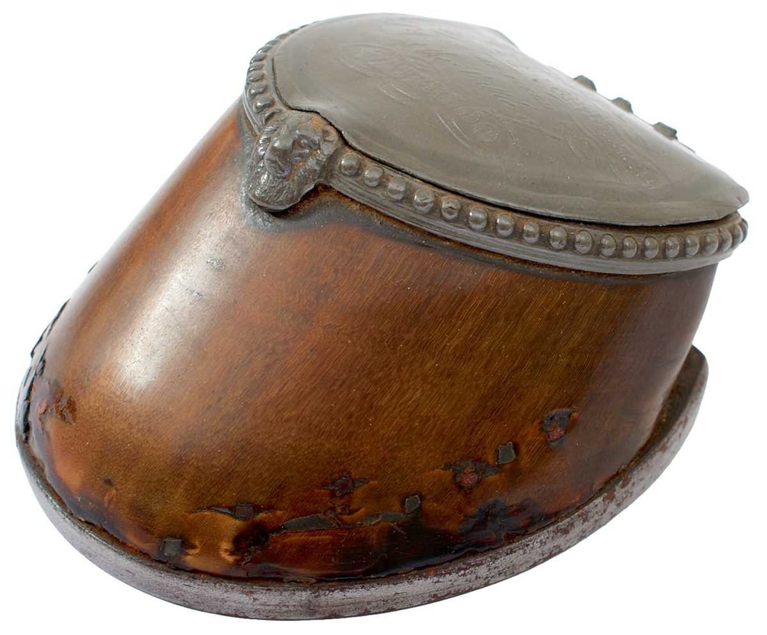 OF WATERLOO INTEREST: A METAL MOUNTED HORSE'S HOOF SNUFF MULL, (1 of 20)