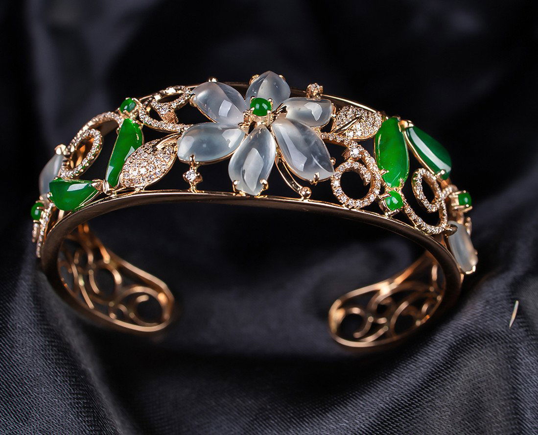 18K Rose Gold Embedded Diamond Ice Jadeite Bracelet (1 of 5)