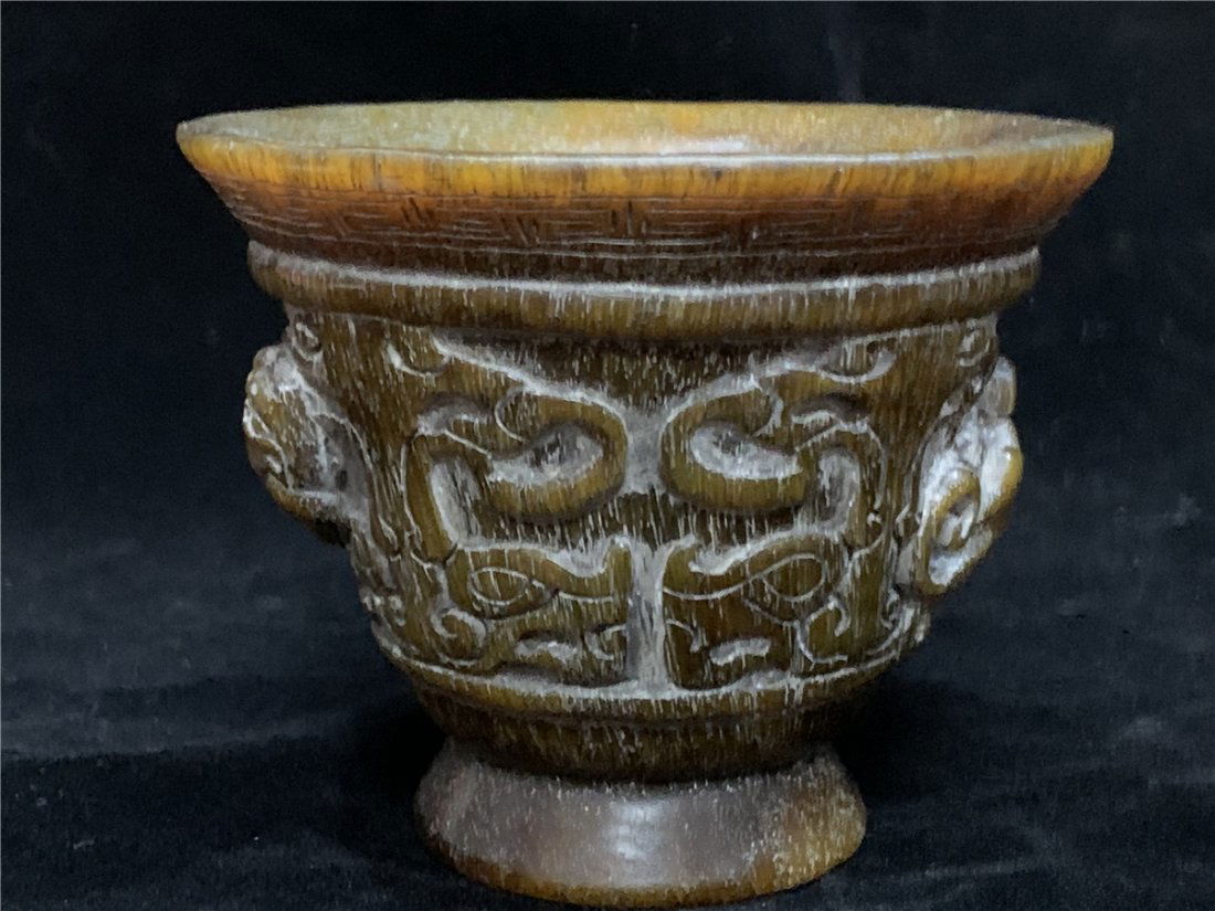 A Fine&Precious Qianlong OX Horn Cup (1 of 6)