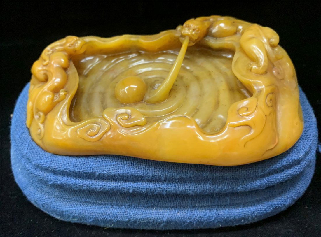 A Exquisite Tian Huang Stone "Dragon" Brush Wash (1 of 5)