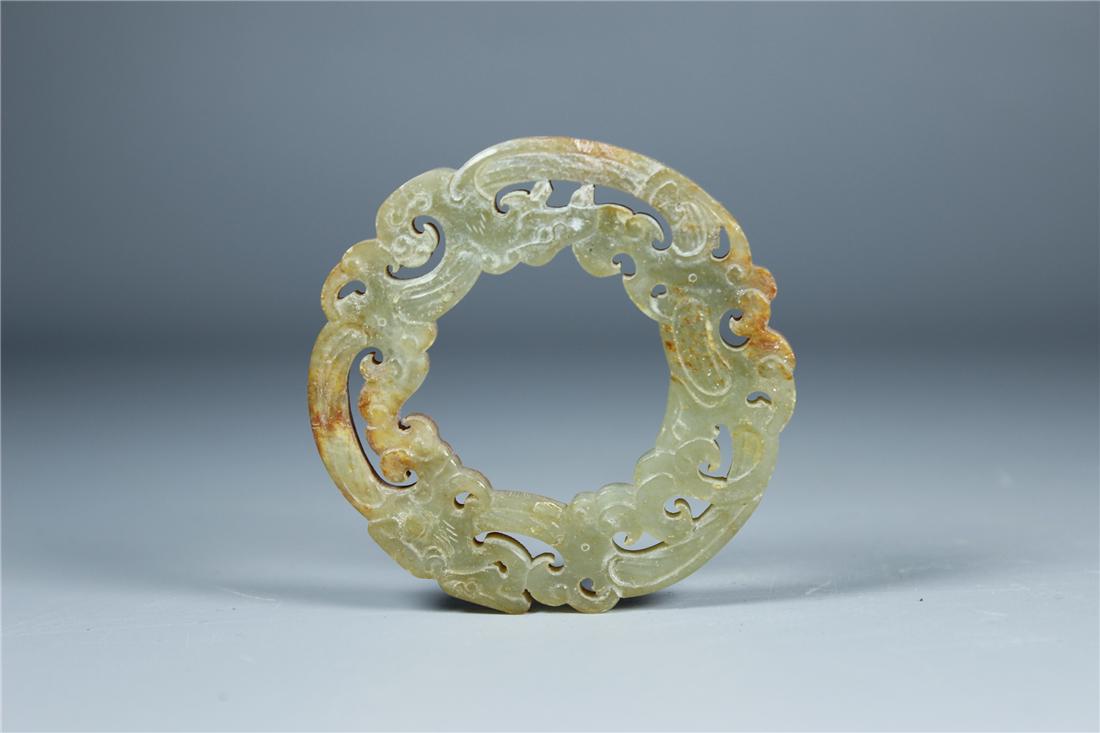 CHINESE JADE PENDANT HANG DYNASTY (1 of 4)