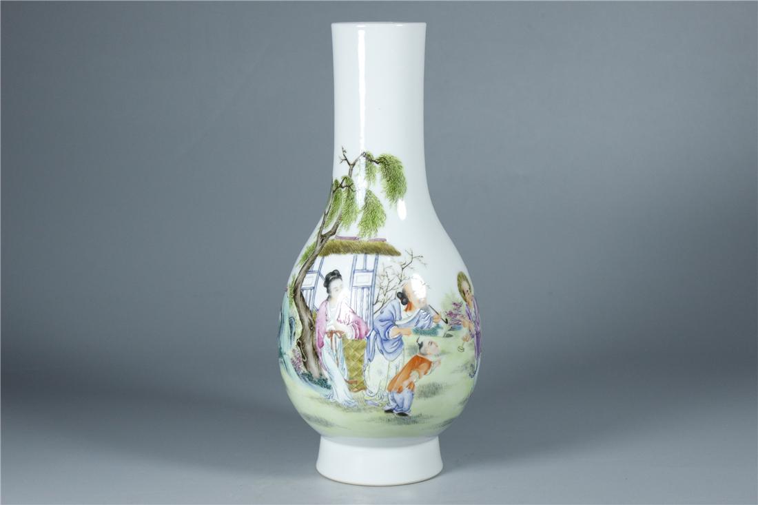 CHINESE WU CAI VASE QING DYNASTY (1 of 6)