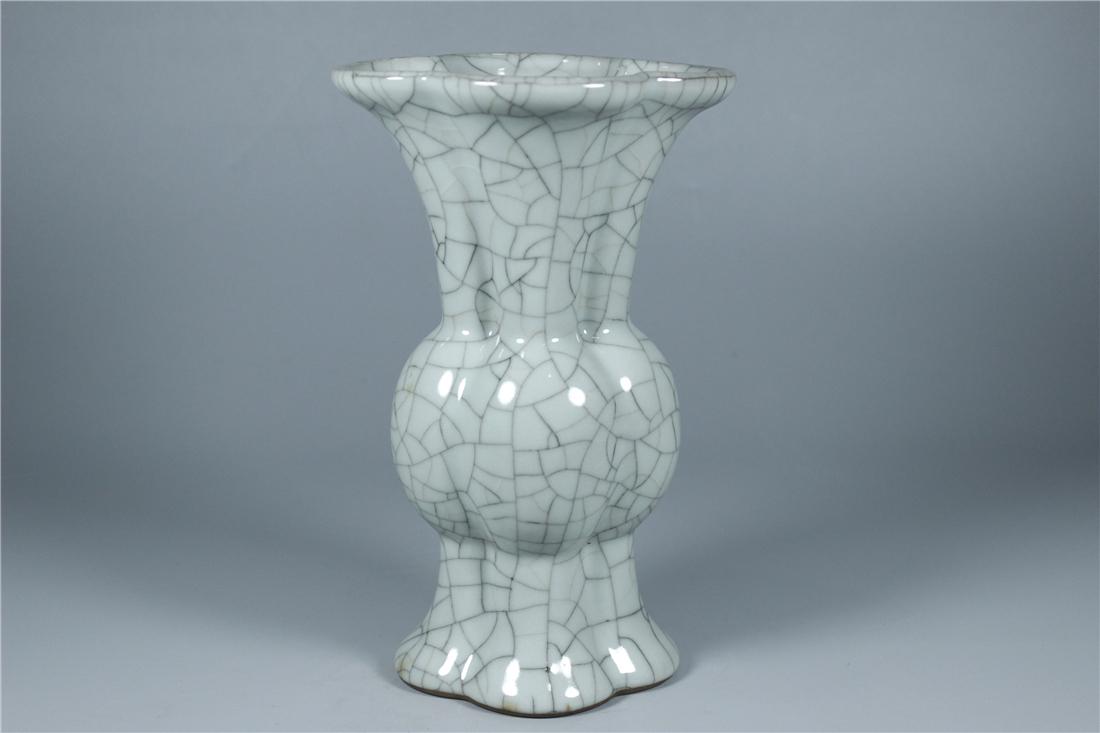 CHINESE GE WARE GU VASE QING DYNASTY (1 of 6)