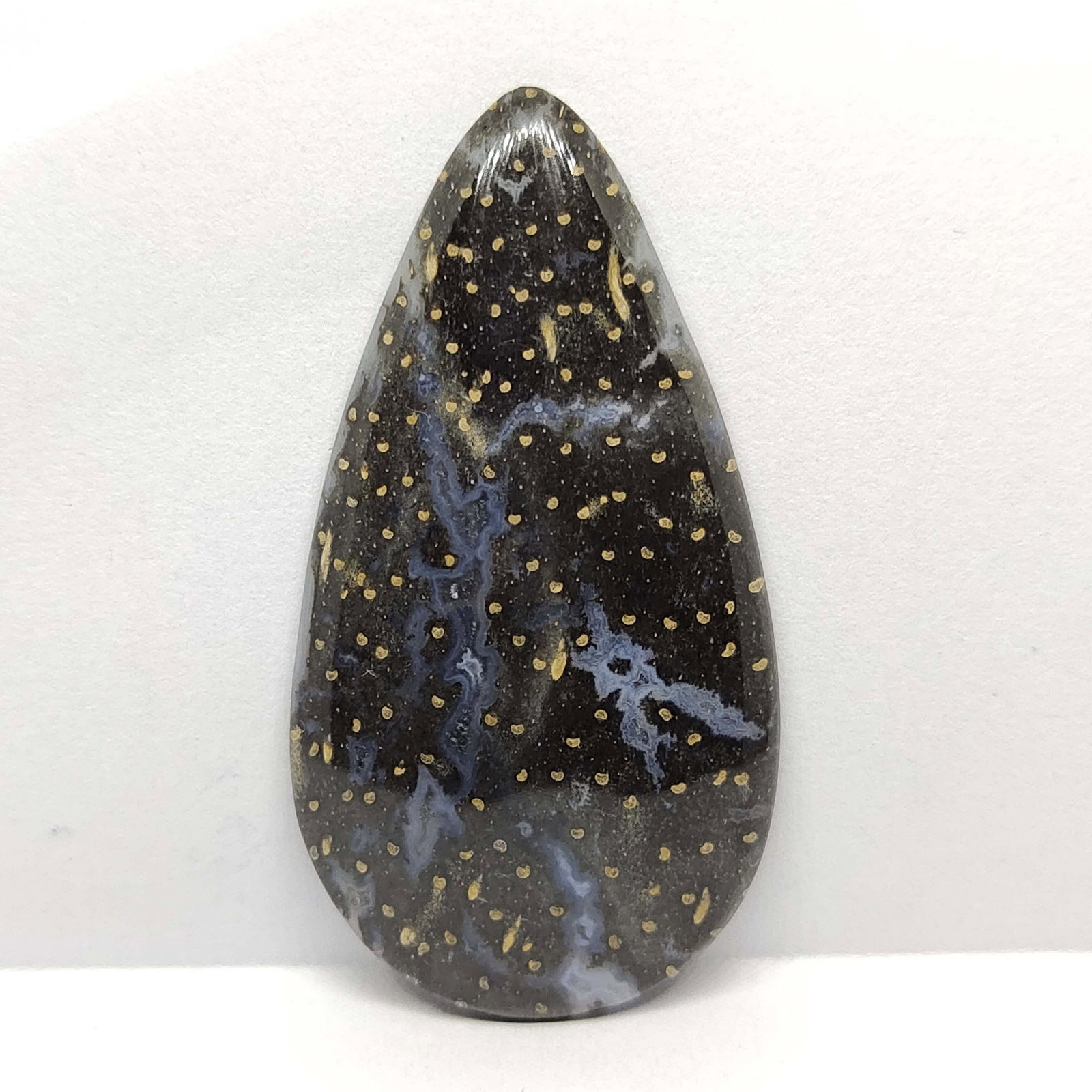 58.00 ct Natural Indonesian Palm Root Fossil: Natural Palm Root Fossil with an exact weight is 58 ct.Top Quality stone