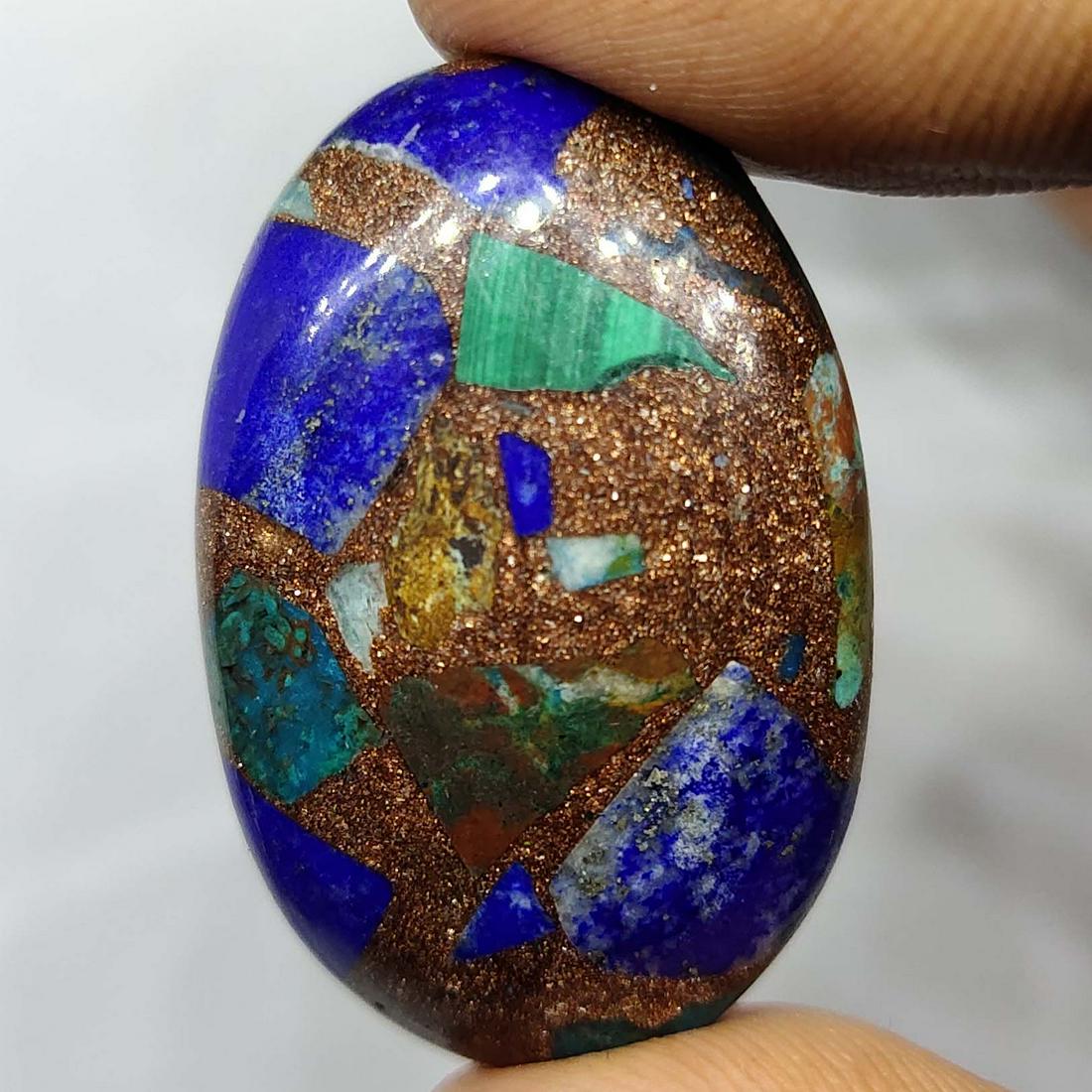 33.20 Ct Natural Copper Azurite Malachite: Natural Copper Azurite Malachite with an exact weight is 33.20 ct.AAA Quality stone