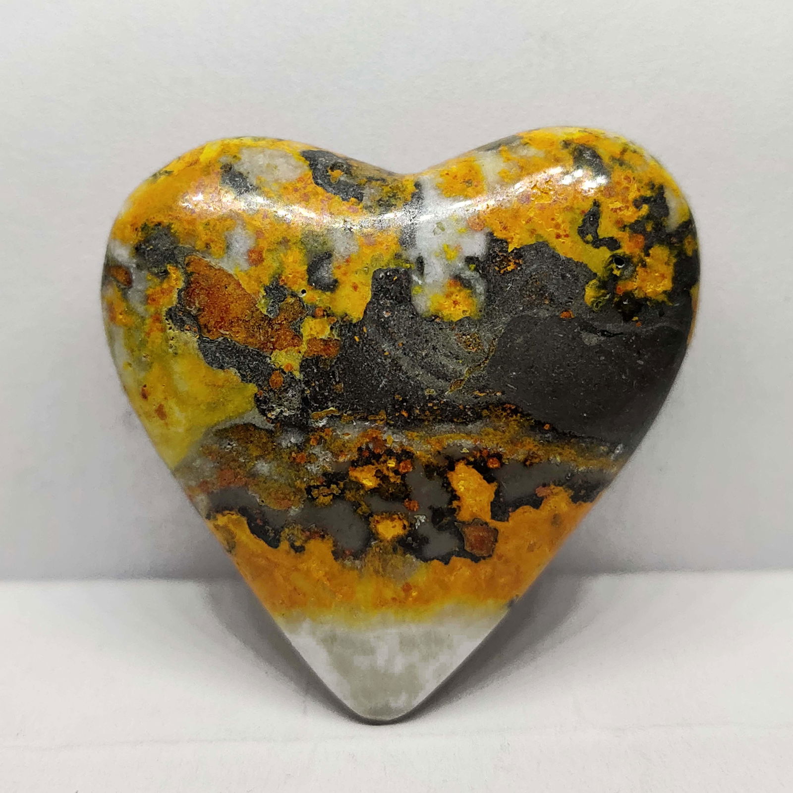 90.45 ct Natural Bumble Bee Heart Jasper (1 of 2)