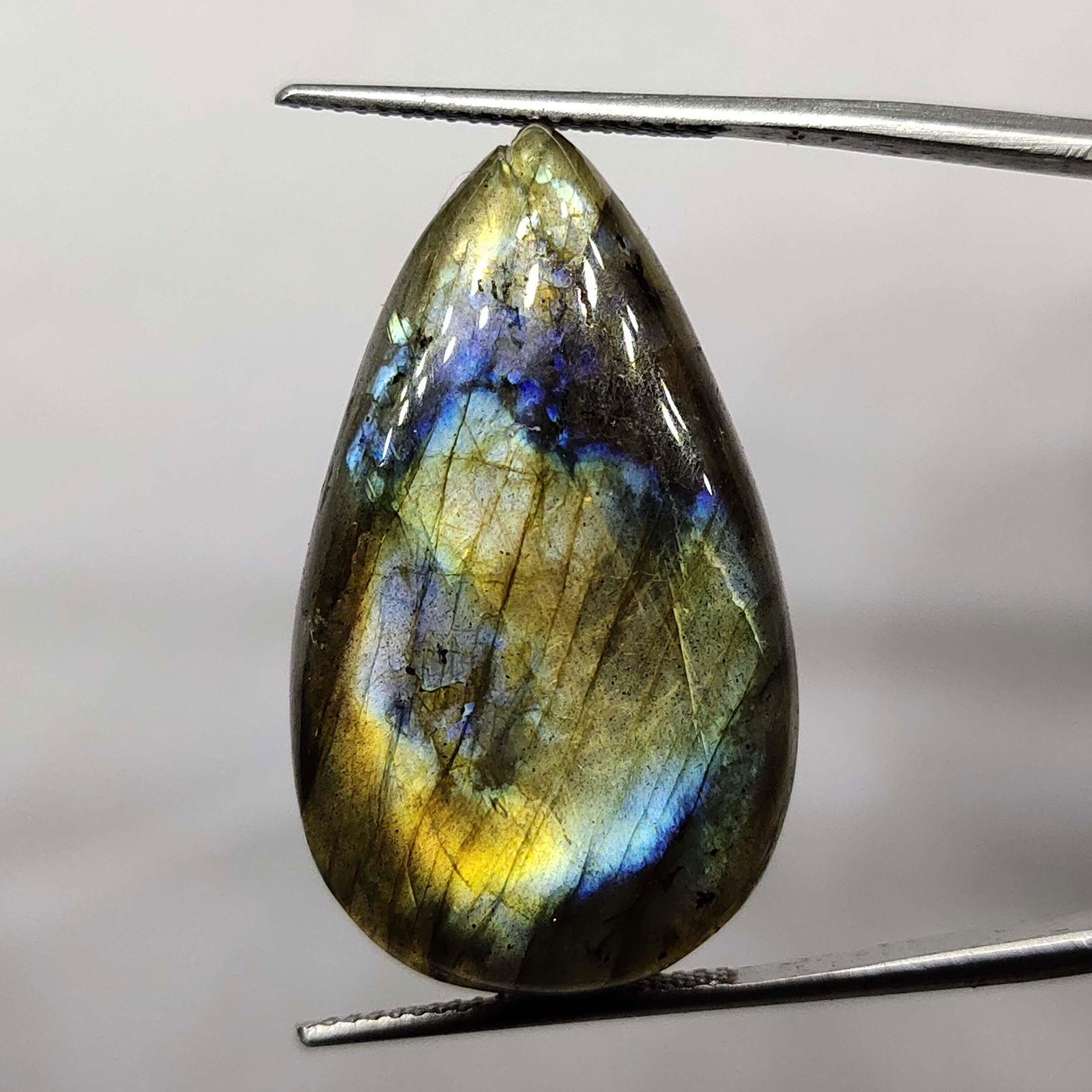 31.40 Ct Natural Labradorite (1 of 2)