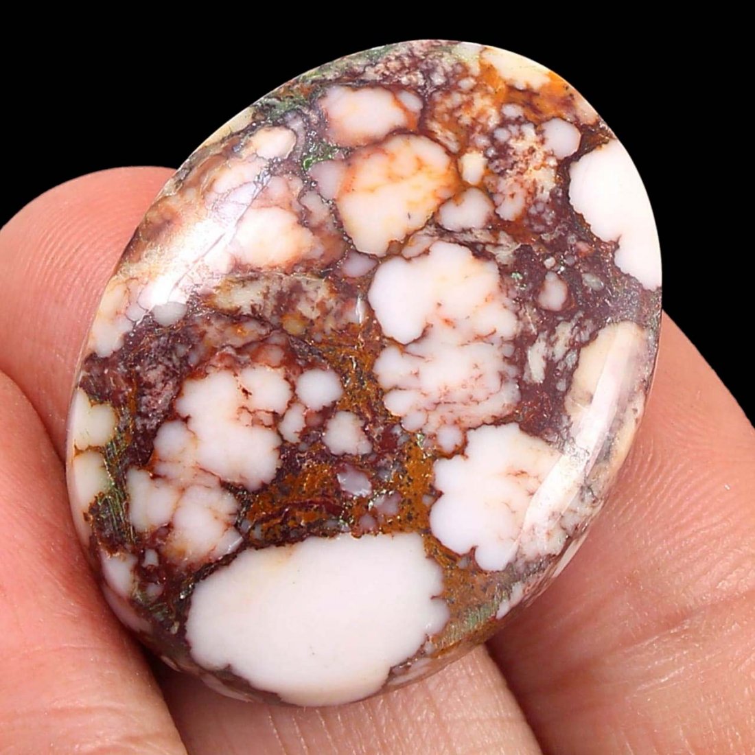 58.10 Ct Natural Wild Horse Magnesite: Natural Wild Horse Magnesite with an exact weight is 58.10 ct.AAA Quality stone