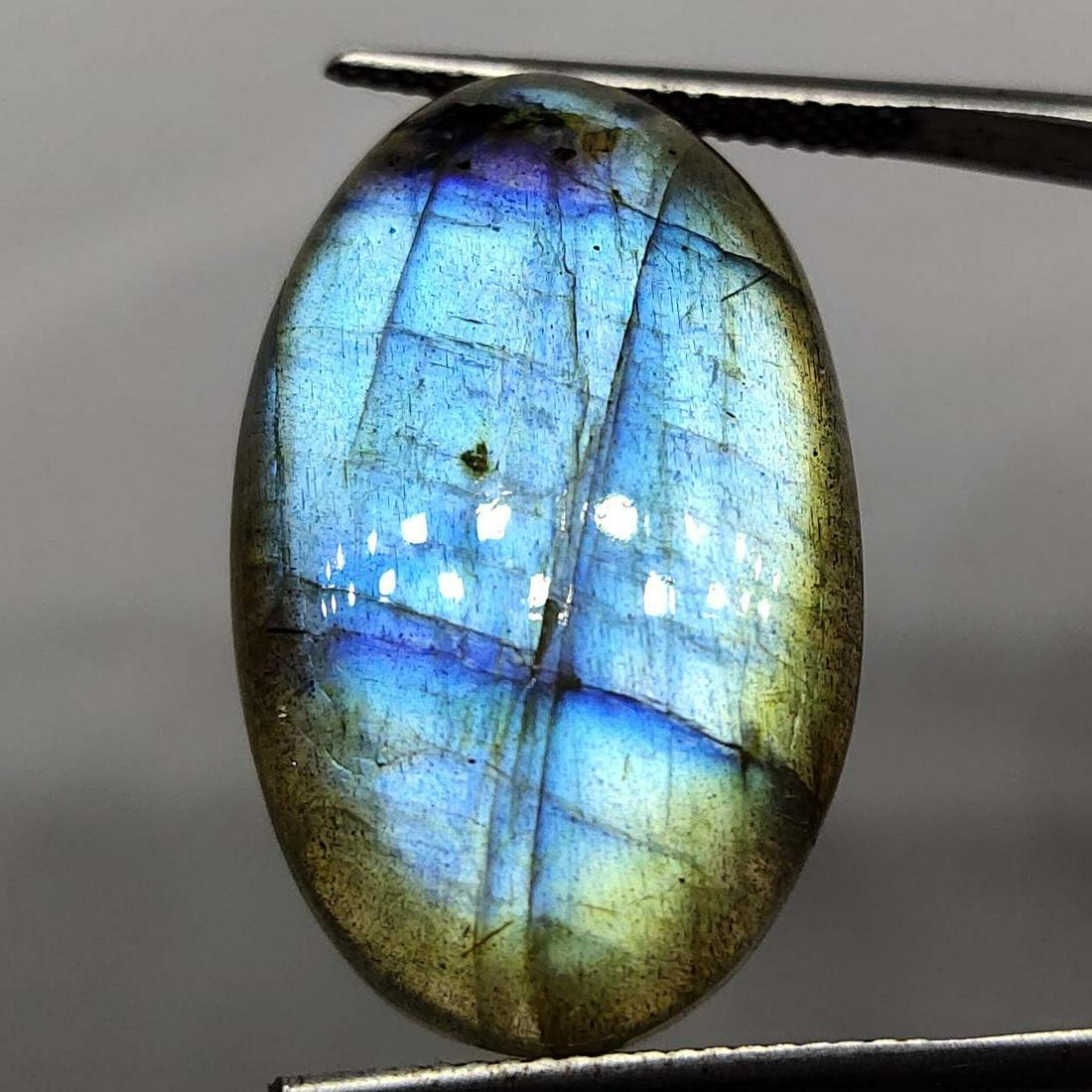 22.75 Ct Nartura Blue Colour Labradorite: Natural Blue Colour Labradorite with an exact weight is 22.75 ct.AAA Quality stone