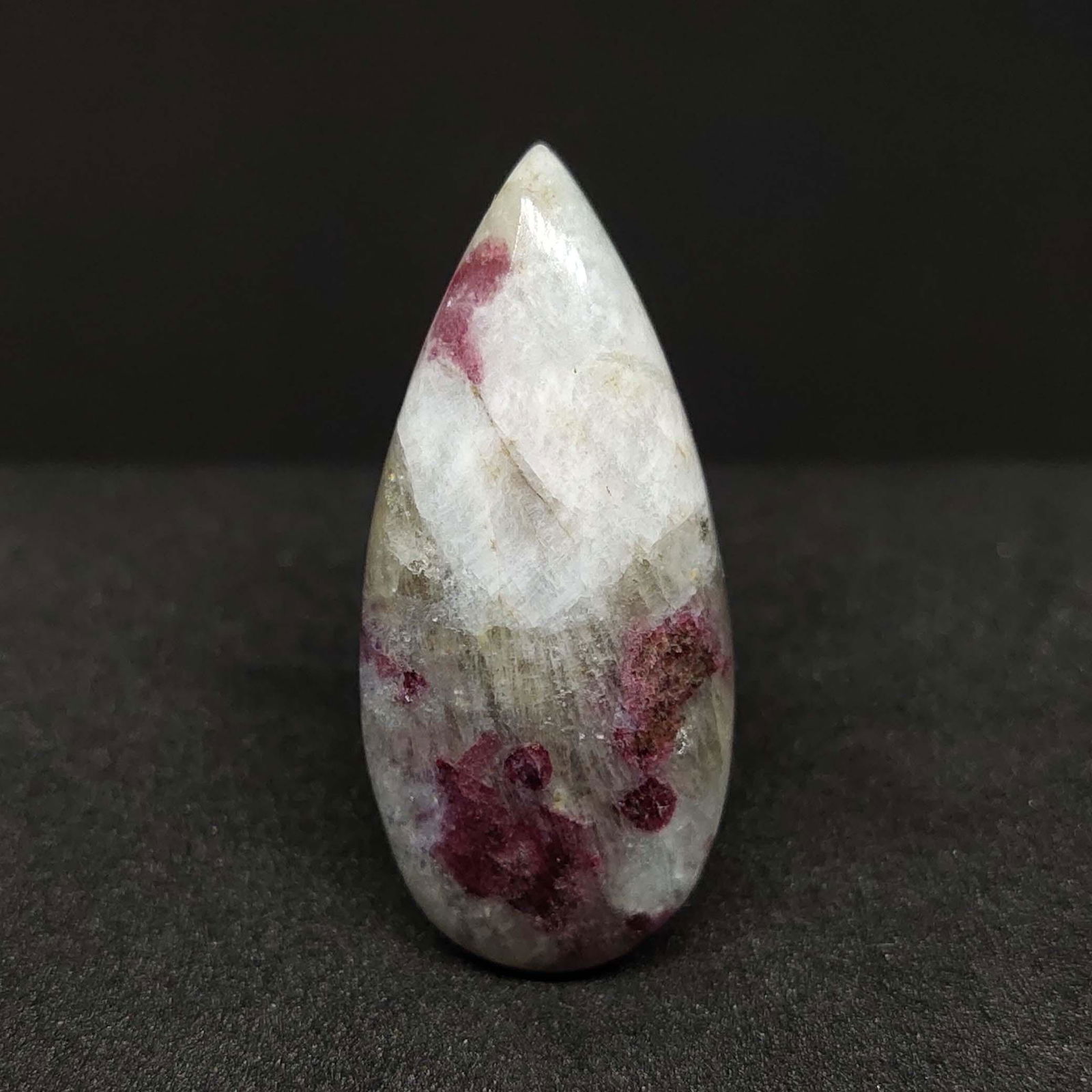 21.80 ct Natural Strawberry Quartz (1 of 2)