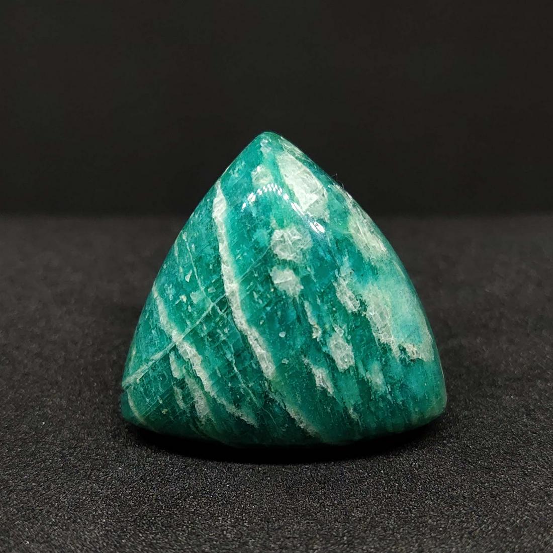 28.7 ct Natural Green Amazonite (1 of 2)