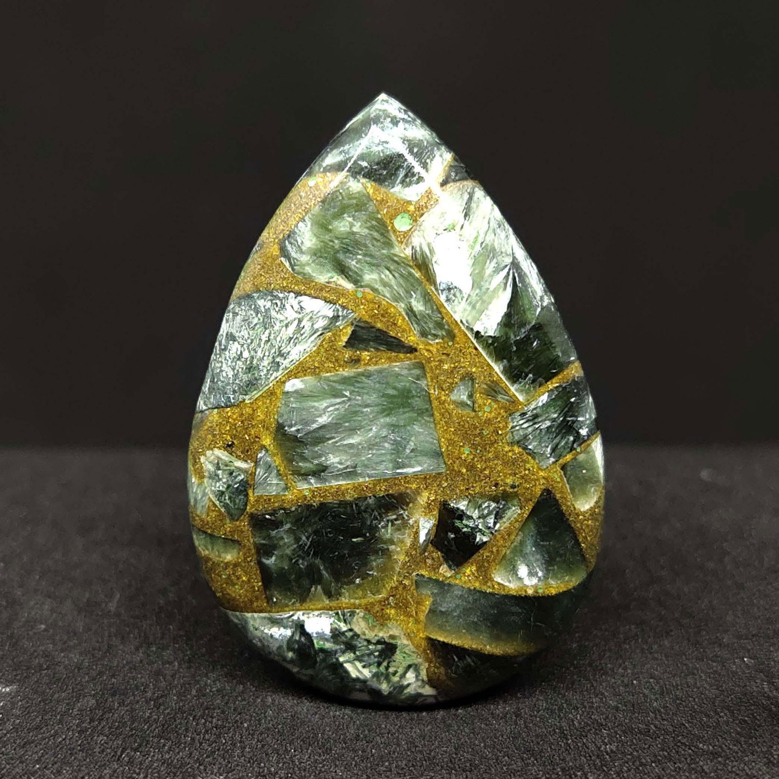 22.90 ct Natural Copper Serphinite (1 of 2)