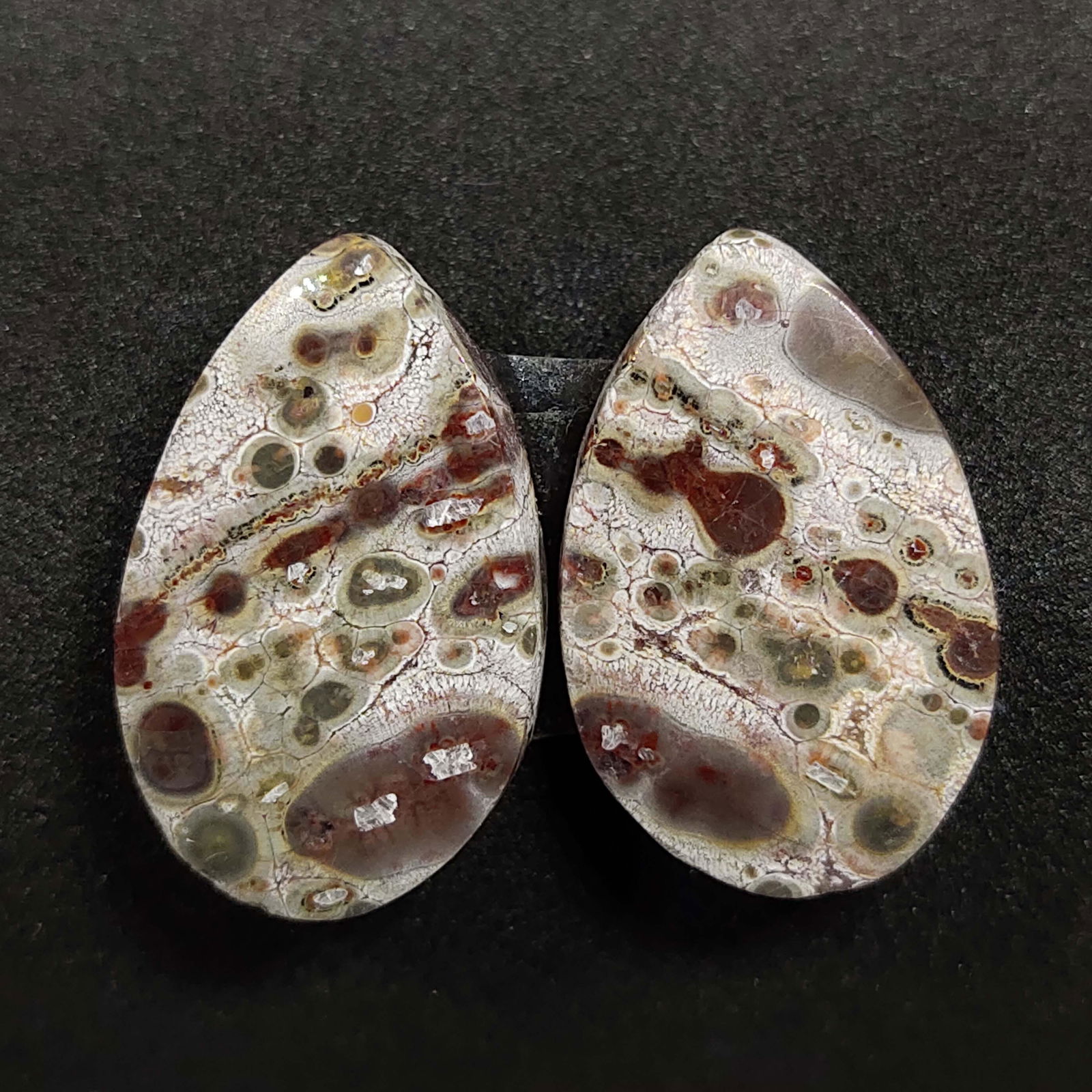 22.30 ct Natural Leopard Skin Jasper Pair (1 of 2)