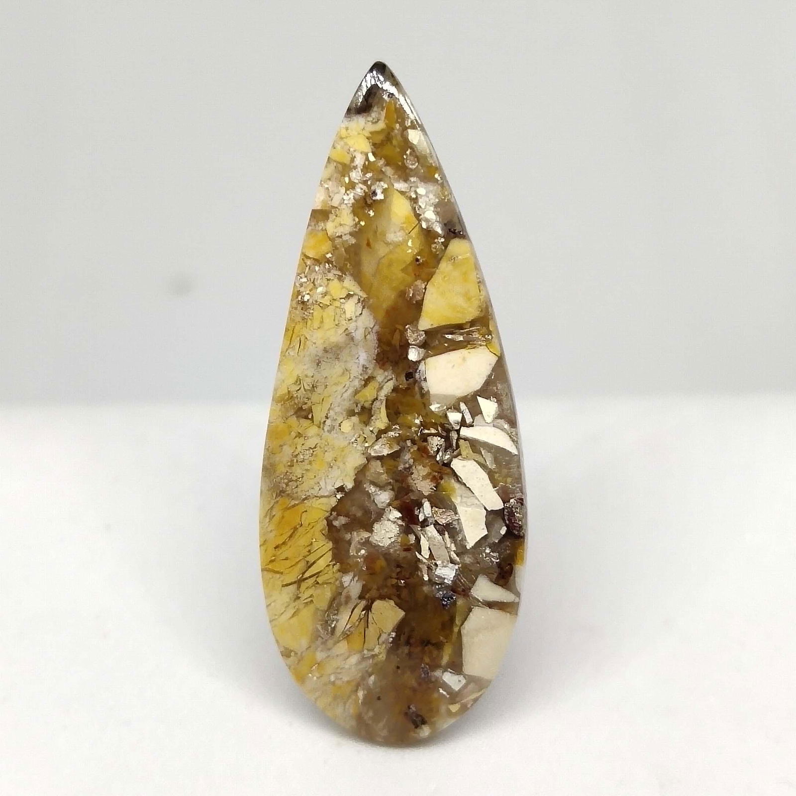16.95 ct Natural Brecciated Mookaite (1 of 2)