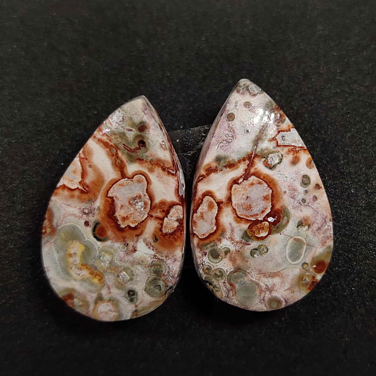 20.05 ct Natural Leopard Skin Jasper Pair (1 of 1)